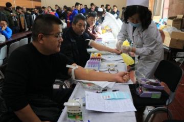 奇斯盾科技有限公司組織公司內部員工到佛山市第一人民醫院進行無償獻血活動